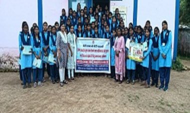 बालिकाओं के मानसिक स्वास्थ्य के प्रति जागरूकता अभियान चलाया