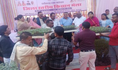 रायपुर : फसल विविधीकरण एवं जैविक खेती का मार्गदर्शन मिला किसानों को किसान मेंला में