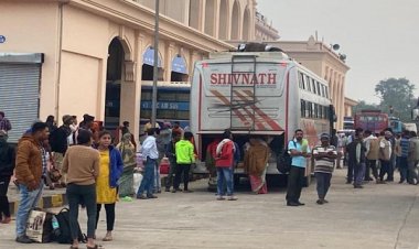 ISBT में बिना लाइसेंस चल रहे अवैध टिकट काउंटर, यात्रियों से वसूला जा रहा ज्यादा किराया