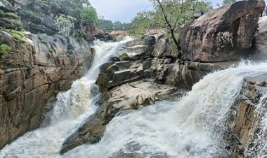 रायपुर : रानीदाह जलप्रपात : छत्तीसगढ़ के घने जंगलों में छिपा प्रकृति का चमत्कार