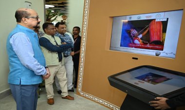 रायपुर : राज्यपाल श्री रमेन डेका ने भव्य जनजातीय संग्रहालय का लिया जायजा