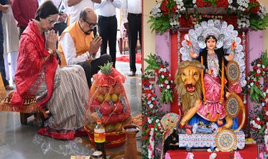 रायपुर : राज्यपाल श्री डेका ने महाकालीबाड़ी विश्वनाथ मंदिर में सपत्निक की पूजा-अर्चना