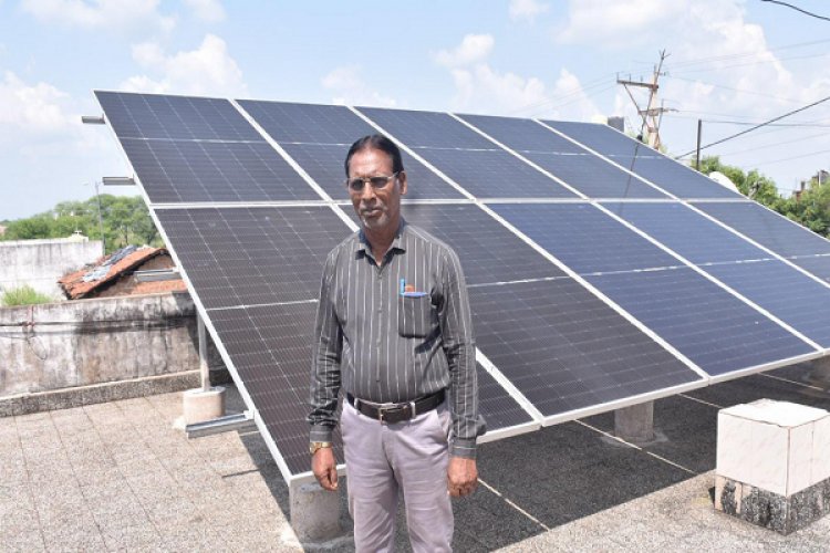 रायपुर : गिरधर देवांगन का घर बना मिनी पावरहाऊस