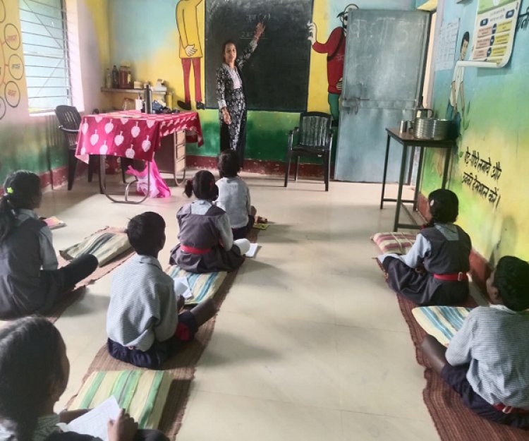 रायपुर : युक्तियुक्तकरण नीति से स्वच्छता के सुदूर वनांचल में लौटी शिक्षा की रोशनी