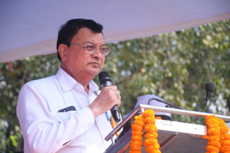 रायपुर : खेल हमें जीवन में बहुत कुछ सिखाता है, खेल से मिलती है आगे बढ़ने की प्रेरणा : उद्योग मंत्री श्री लखन लाल देवांगन