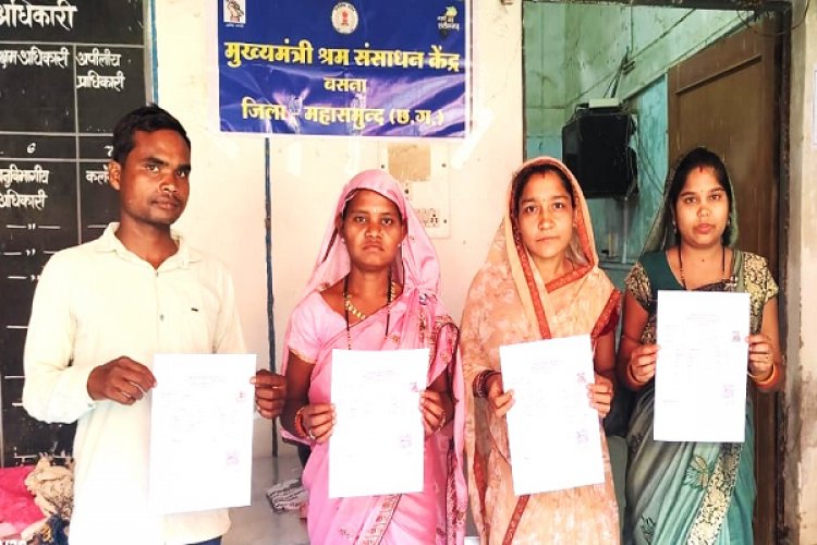 रायपुर : पंजीकृत मज़दूरों को शिक्षा, स्वास्थ्य, औजार सहायता सहित अनेक योजनाओं का लाभ