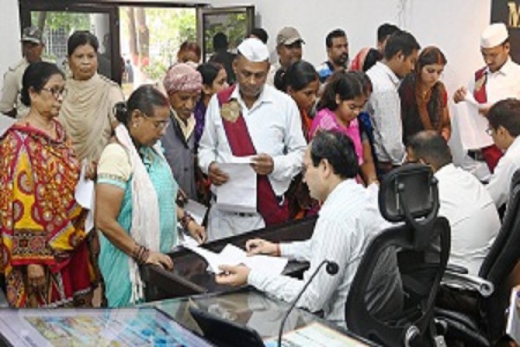 कलेक्टर ने जनदर्शन में सुनी लोगों की समस्याएं