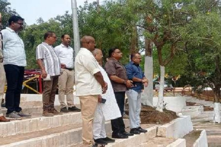 कलेक्टर-एसपी ने छठ घाटों का किया निरीक्षण