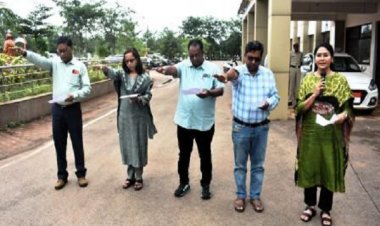 जिले के अधिकारी-कर्मचारियों ने ली राष्ट्र की एकता और अखण्डता को बनाए रखने की शपथ