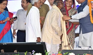 रायपुर : विशेष लेख : वरिष्ठ नागरिकों के सम्मान, सुरक्षा और कल्याण के लिए प्रतिबद्ध - छत्तीसगढ़ का आदर्श मॉडल