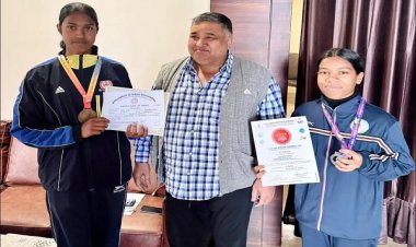 रायपुर : मार्शल आर्ट्स नेशनल प्रतियोगिता के लिए अंबिकापुर की बेटियाँ जम्मू-कश्मीर रवाना