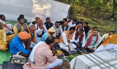 रायपुर : सैगोना में मुख्यमंत्री गौरव पथ योजना के तहत 41.65 लाख रूपए की लागत की सड़क का भूमिपूजन सम्पन्न