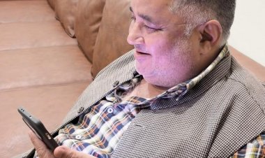 रायपुर : पर्यटन एवं संस्कृति मंत्री श्री राजेश अग्रवाल ने सीजीपीएससी 2024 की परीक्षा में 14वीं रैंक हासिल करने वाले अंबिकापुर के पंकज यादव को दूरभाष पर दी बधाई एवं शुभकामनाएं