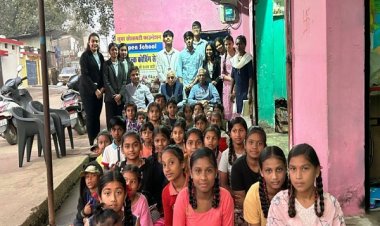 एमिटी यूनिवर्सिटी छात्रों ने सुधा ओपन स्कूल में मनाई सरदार पटेल की 150वीं जयंती