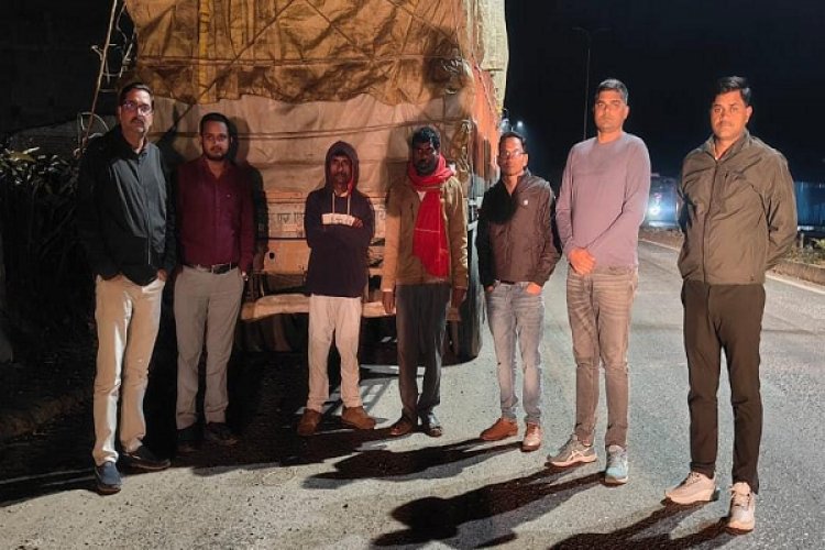 रायपुर : चिल्फी चेकपोस्ट पर पकड़ाया 212 क्विंटल अवैध धान