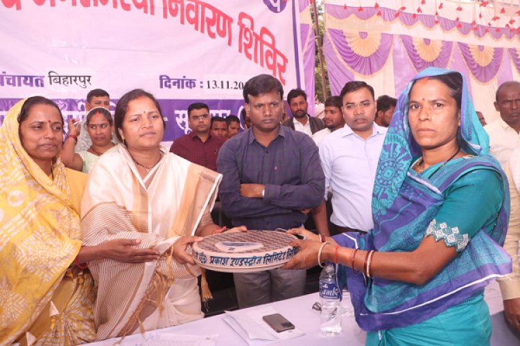 रायपुर : शासन लोगों के द्वार : हर समस्या का समाधान सरकार की प्राथमिकता: मंत्री श्रीमती लक्ष्मी राजवाड़े