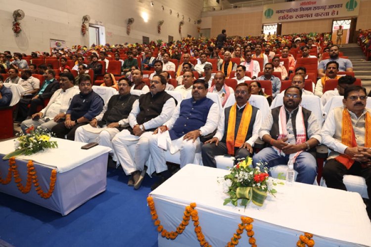 रायपुर : जनजातीय गौरव दिवस पर रायगढ़ में संस्कृति, परंपरा और अस्मिता का भव्य उत्सव