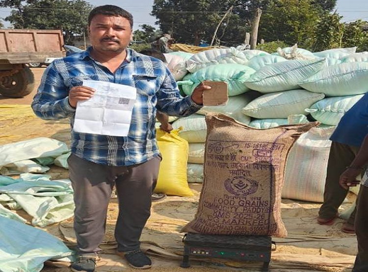 रायपुर : ऑनलाईन टोकन से नीरज गिरी को धान बिक्री में हुई आसानी