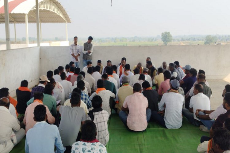 रायपुर : ग्राम सरेखा-बेंदरची में गौ अभ्यारण निर्माण के लिए बैठक का हुआ आयोजन