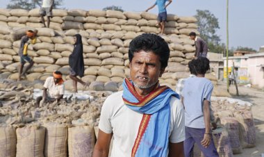 रायपुर : धान बेचने और रकबा समर्पण में रायगढ़ जिला अव्वल, किसानों ने धान खरीदी की पारदर्शिता पर जताया भरोसा