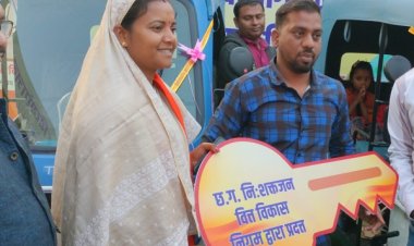 रायपुर : दिव्यांगजन स्वावलंबन को नई दिशा : शासन की संवेदनशील पहल से श्री चंदन निलहर बने आत्मनिर्भर