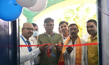 रायपुर : वित्तमंत्री श्री चौधरी ने स्मार्ट क्लासरूम एवं आधुनिक लाइब्रेरी का किया लोकार्पण