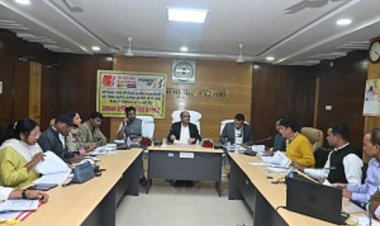 लोगों को हितग्राहीमूलक बैंकिंग सुविधाओं से करें लाभान्वित : कलेक्टर