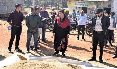 धान खरीदी केंद्रों का कलेक्टर ने किया आकस्मिक निरीक्षण