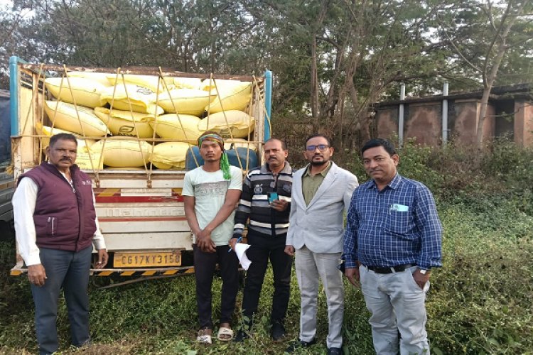 रायपुर : ओड़ीसा से अवैध रूप से लाये जा रहे 30 क्विंटल धान और वाहन को किया गया जब्त