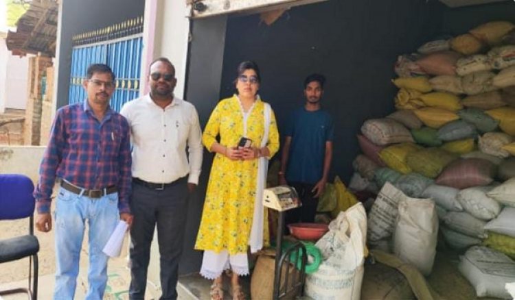 रायपुर : मंडी अधिनियम के तहत पांच संस्थानों से 138.50 क्विंटल धान जब्त