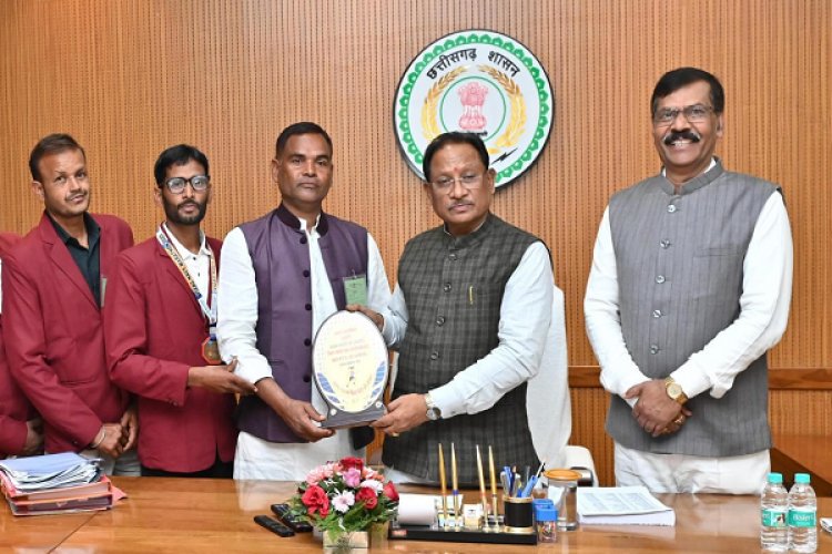 रायपुर : मुख्यमंत्री श्री विष्णु देव साय को राज्य स्तरीय ओपन फिटनेस रन का आमंत्रण