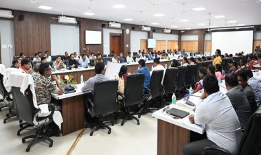 बीजापुर के विकास में महिला समूहों की भूमिका अहम - उपमुख्यमंत्री श्री विजय शर्मा