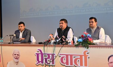 सचिव भौमिकी एवं खनिकर्म श्री पी. दयानंद की पत्रकार वार्ता