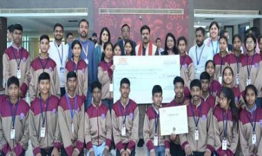 दिल्ली में आयोजित मॉडल यूथ ग्राम सभा में कोसमगुड़ा एकलव्य विद्यालय के युवाओं को मिला प्रथम पुरस्कार