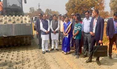 सड़क निर्माण कार्य गुणवत्ता युक्त और समय-सीमा में करें पूरा- मुख्यमंत्री श्री साय