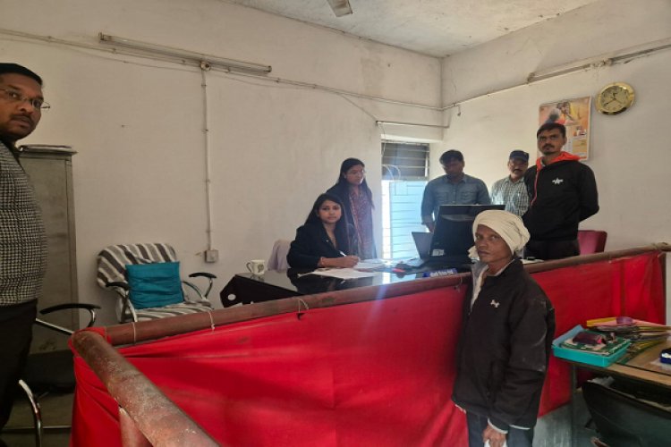 कलेक्टर श्री एस. जयवर्धन ने तहसील भैयाथान का निरीक्षण किया, नो-मैपिंग मतदाताओं की हुई सुनवाई