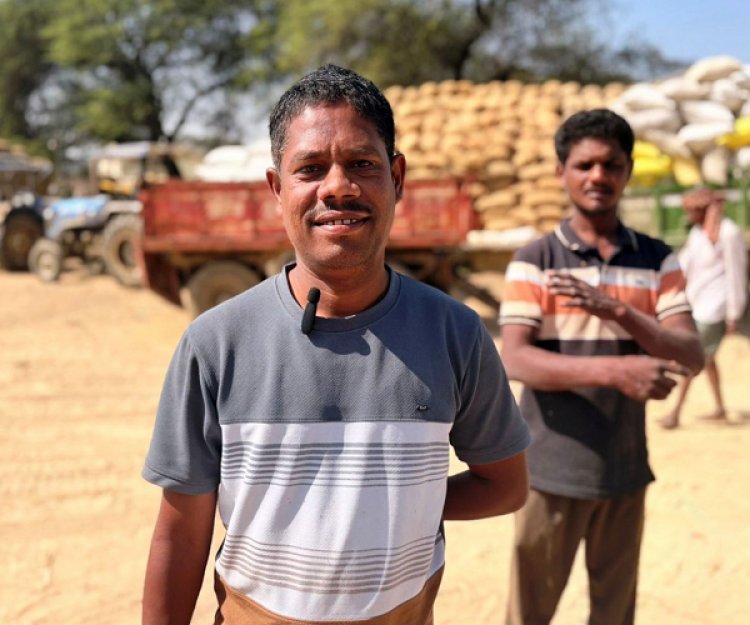 अमित ने बताया, मोबाइल से ऑनलाइन टोकन खुद काटकर केंद्र में निर्बाध रूप से बेचा धान