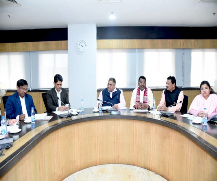 पर्यटन एवं संस्कृति मंत्री श्री राजेश अग्रवाल ने की राजिम कुंभ की तैयारियों की विस्तृत समीक्षा