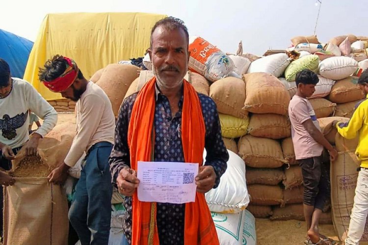 किसान शेषमन ने सिंगहत उपार्जन केंद्र में 166 क्विंटल धान का किया सफल विक्रय