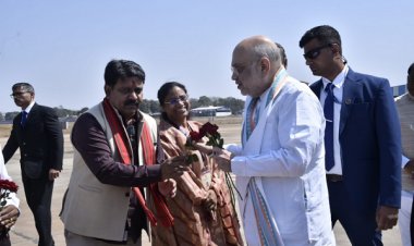 केन्द्रीय गृह मंत्री श्री अमित शाह का जगदलपुर के मां दंतेश्वरी एयरपोर्ट में आत्मीय स्वागत