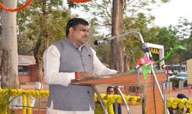 नेताजी सुभाष चंद्र बोस राज्य पुलिस अकादमी में 870 प्रशिक्षु उपनिरीक्षकों हेतु संवादात्मक प्रशिक्षण कार्यक्रम : शिक्षा मंत्री श्री गजेंद्र यादव ने किया मार्गदर्शन