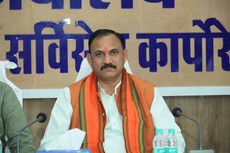 स्वास्थ्य मंत्री श्री श्याम बिहारी जायसवाल ने सीजीएमएससी की समीक्षा बैठक में दिए महत्वपूर्ण निर्देश