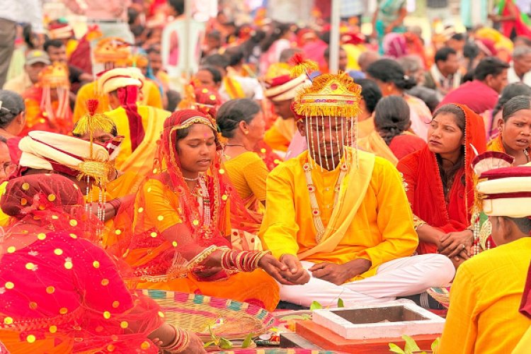 मुख्यमंत्री कन्या विवाह योजना अंतर्गत 251 जोड़े परिणय सूत्र में बंधे, जनप्रतिनिधियों एवं अधिकारियों ने दी आशीर्वाद