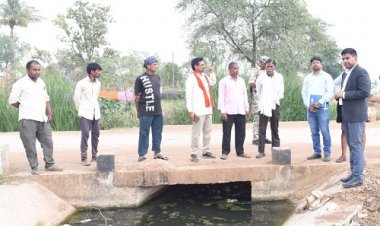 कलेक्टर ने अवर्धा जलाशय एवं बोटेपार जलाशय से निकलने वाली निर्माणाधीन नहर लाइनिंग कार्य का किया निरीक्षण