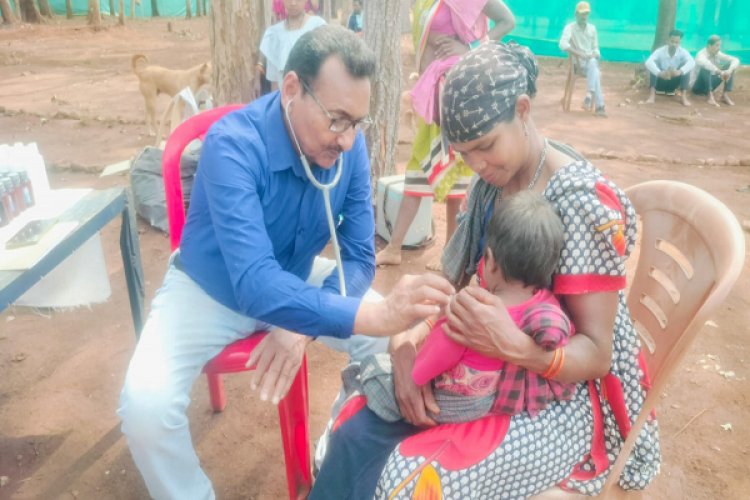 नारायणपुर के सुदूर गांवों में पहुंच रही हैं स्वास्थ्य सेवाएं : 107 ग्रामीणों को मिला उपचार