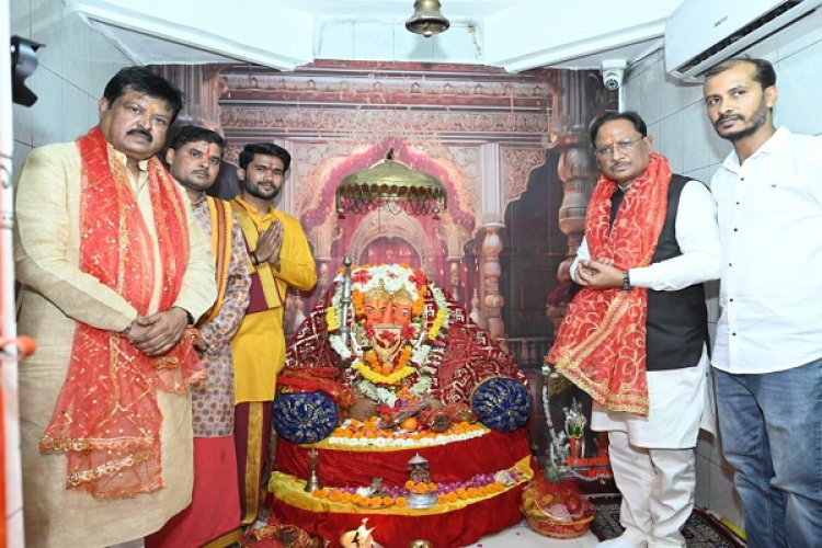  मुख्यमंत्री श्री विष्णुदेव साय ने चंदखुरी में माता कौशल्या एवं भगवान श्रीराम के किए दर्शन: प्रदेश की सुख-समृद्धि की कामना की
