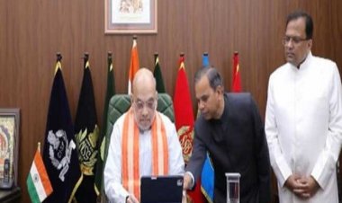 गृह मंत्री अमित शाह ने भरा सेल्फ-एन्यूमरेशन फॉर्म