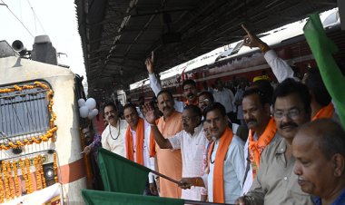 श्री रामलला दर्शन के लिए श्रद्धालु अयोध्या धाम के लिए रवाना