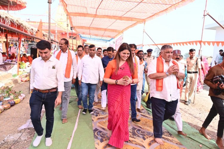पर्यटन एवं संस्कृति मंत्री श्री राजेश अग्रवाल कवर्धा के जानकी वन धाम शिवालय में आयोजित प्राण-प्रतिष्ठा समारोह में हुए शामिल