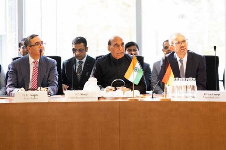 राजनाथ ने जर्मनी को रक्षा उत्पादन क्षेत्र में सहयोग के विस्तार के लिए आमंत्रित किया